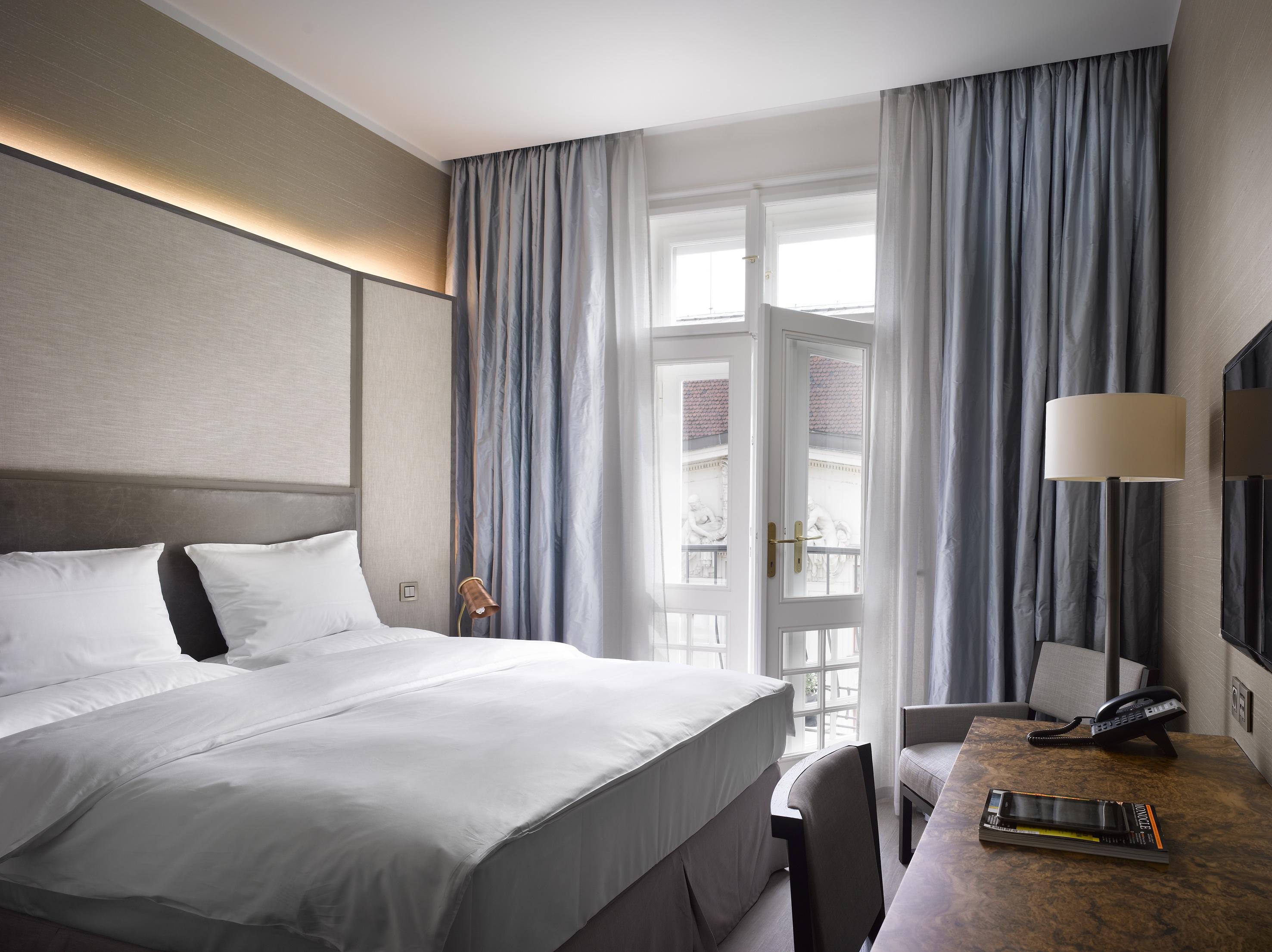 The Emblem - Preferred & Hotel